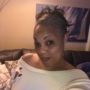 Meet your Posher, Anika